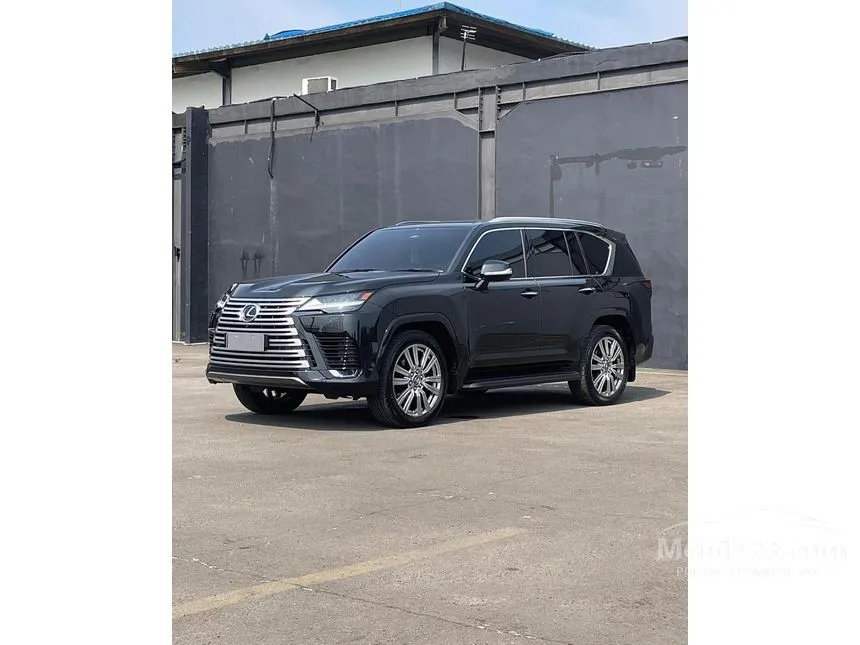 2026 Lexus LX 700h VIP SUV