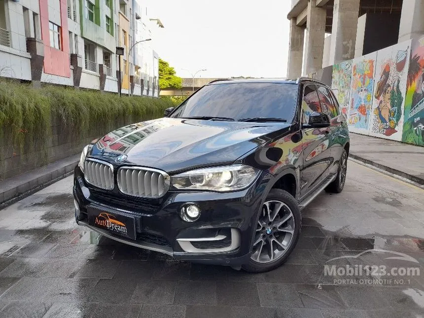 Jual Mobil BMW X5 2016 xDrive35i xLine 3.0 di Jawa Timur Automatic SUV Hitam Rp 550.000.000