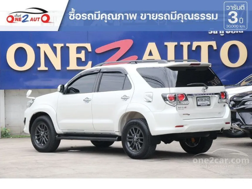 2015 Toyota FORTUNER V SUV