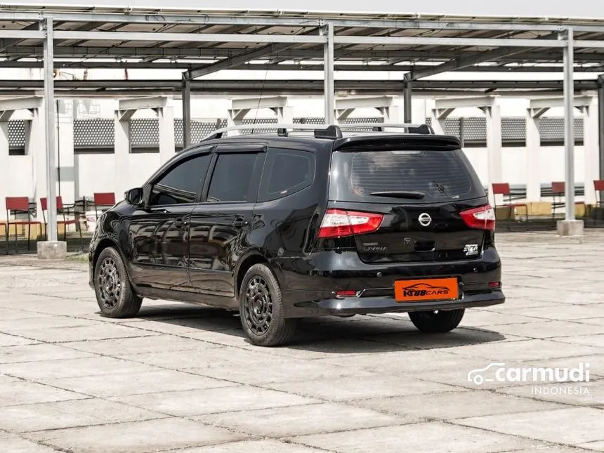 2013 Nissan Grand Livina XV MPV