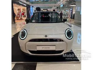 2025 MINI Cooper Cooper SE Hatchback