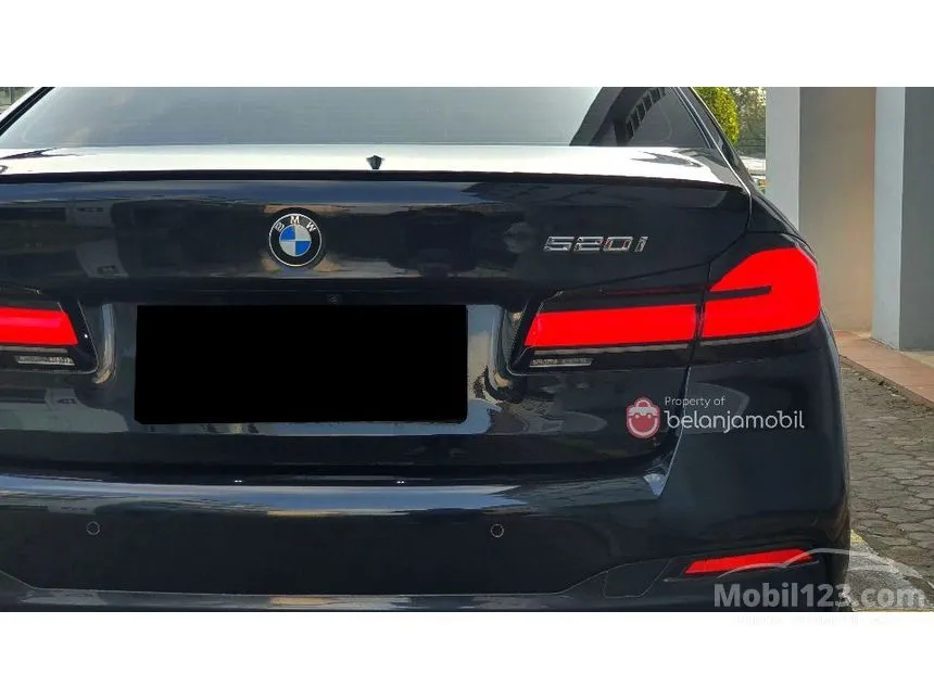 2023 BMW 520i M Sport Sedan