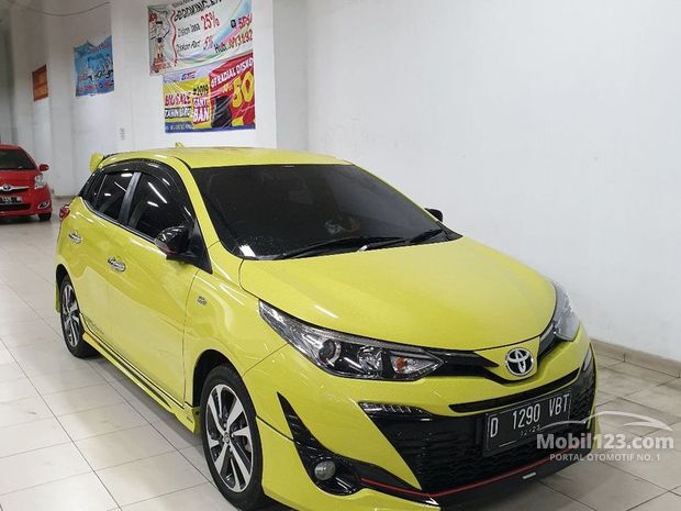 Toyota Yaris  Mobil  Bekas  Baru  dijual  di Bandung  Jawa 