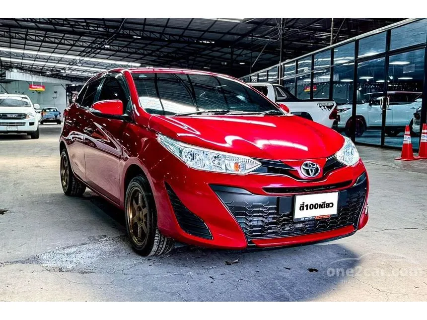 2018 Toyota YARIS E Hatchback