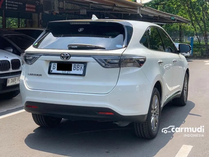 2014 Toyota Harrier SUV