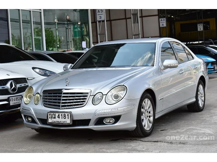 2009 Mercedes-Benz E200 NGT Sedan