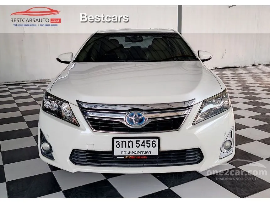 2013 Toyota Camry Hybrid Sedan