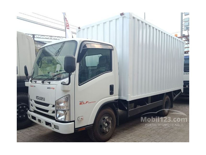 Mobil Truk  Isuzu Elf  BLOG OTOMOTIF KEREN