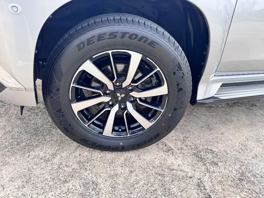 2016 Mitsubishi PAJERO SPORT GT Premium SUV