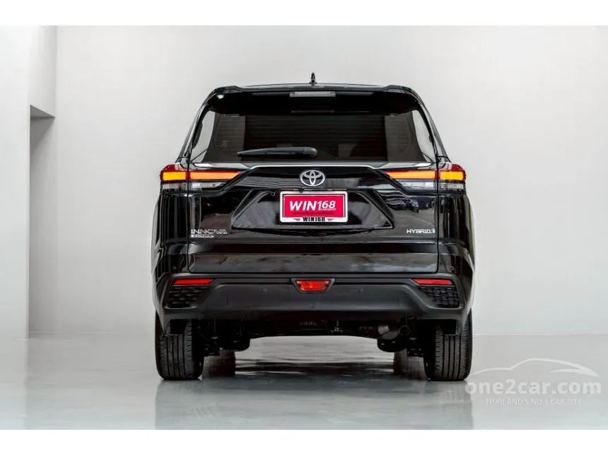 2024 Toyota INNOVA Zenix HEV Smart Wagon
