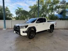 2024 Toyota HILUX REVO 2.4 Smart Cab Prerunner Mid Pickup
