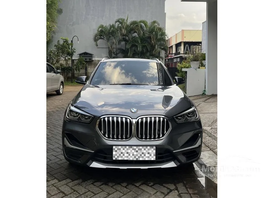 Jual Mobil BMW X1 2021 sDrive18i xLine 1.5 di Jawa Timur Automatic SUV Putih Rp 640.000.000