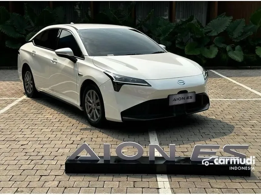 2024 GAC Aion ES Sedan