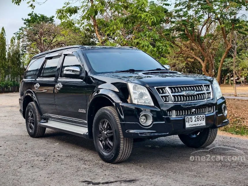 2011 Isuzu MU-7 Primo Super Titanium VGS SUV