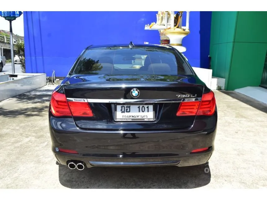 2010 BMW 730Li Sedan