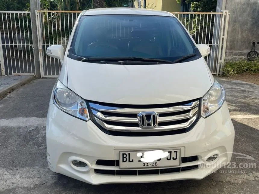 Jual Mobil Honda Freed 2014 E 1.5 di Nangroe Aceh Darussalam Automatic MPV Putih Rp 175.000.000