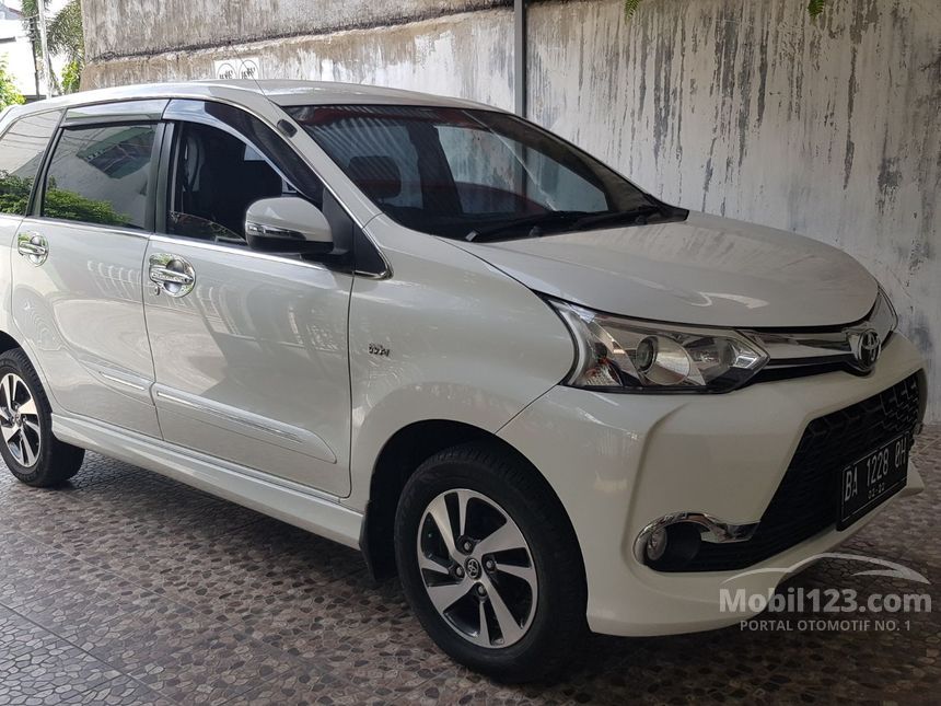 Jual Mobil  Toyota Avanza  2021 Veloz 1 5 di Sumatera Barat 