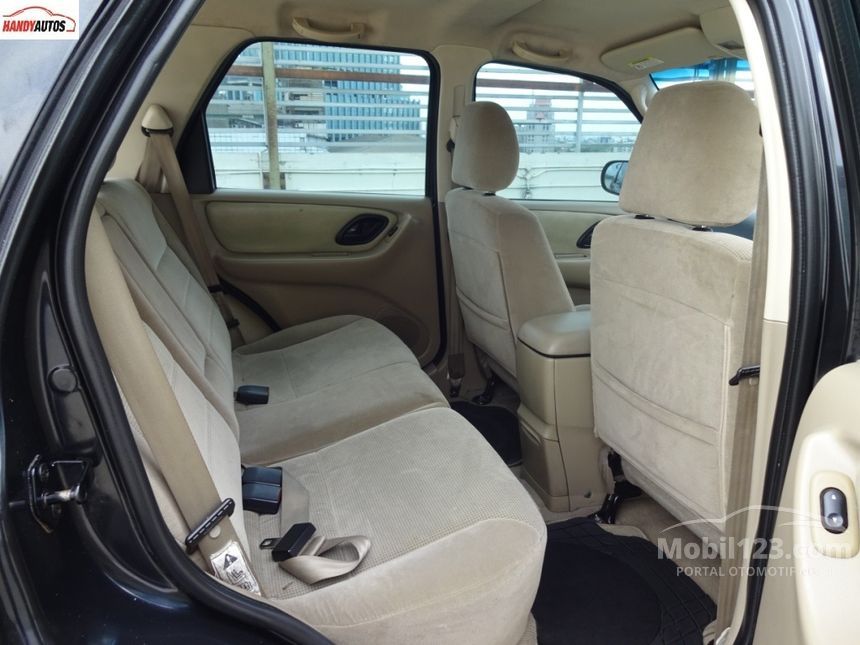 Jual Mobil  Ford  Escape  2005 XLT 2 3 di DKI Jakarta  