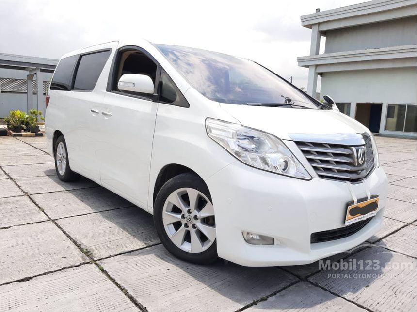 Toyota alphard 2011