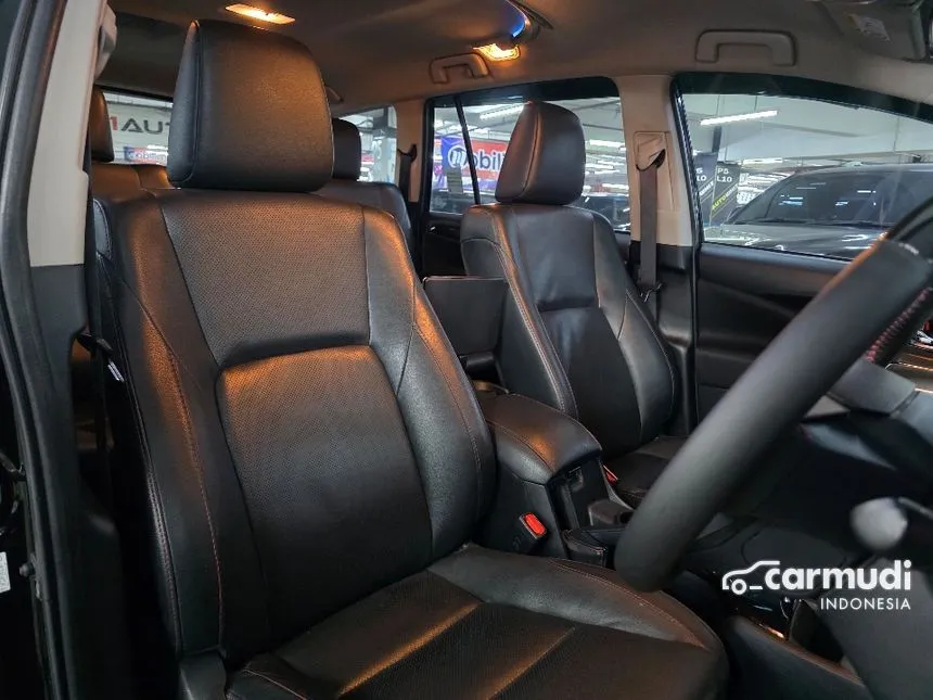 2021 Toyota Kijang Innova Venturer MPV