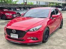 2017 Mazda 3 2.0 (ปี 14-18) C Sports Hatchback