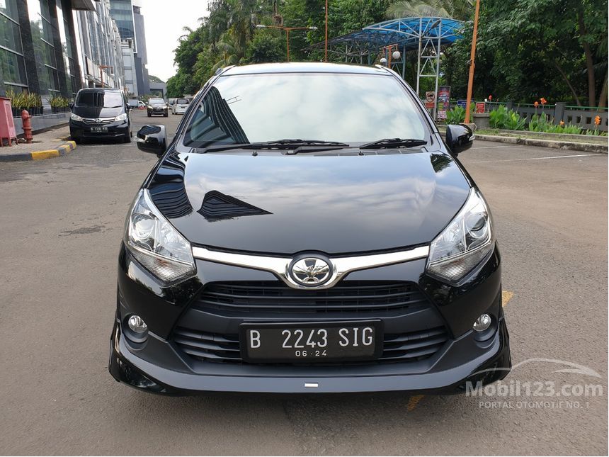 Agya Hitam 2019: Gambaran Kendaraan Kota yang Tangguh dan Ikonik