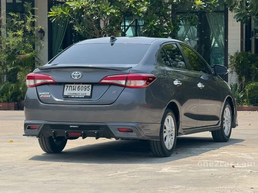 2018 Toyota Yaris Ativ S Sedan