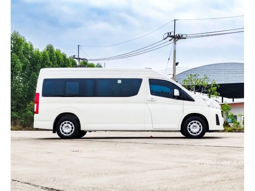 2020 Toyota Commuter Van