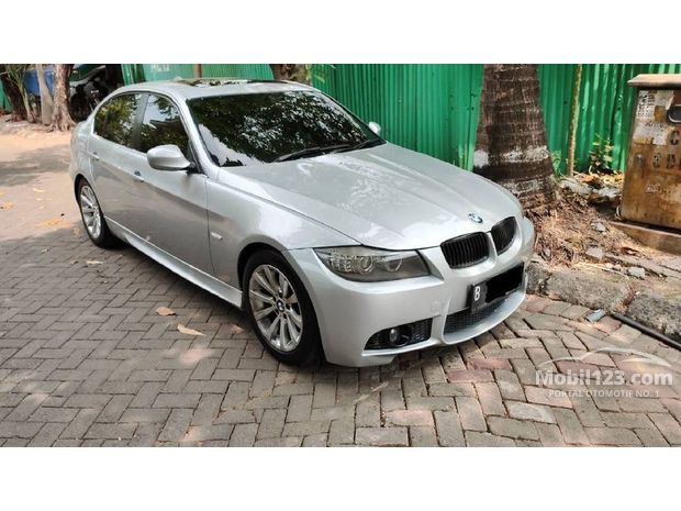 325i BMW  Murah  30 mobil  dijual  di Indonesia Mobil123