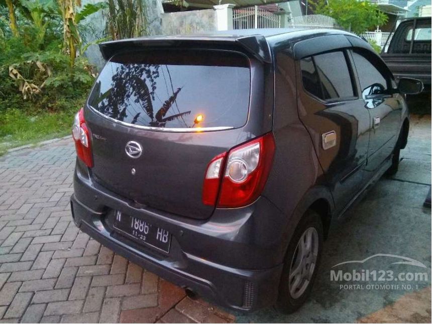 Jual Mobil  Daihatsu  Ayla  2021 M Sporty 1 0 di Jawa Timur 