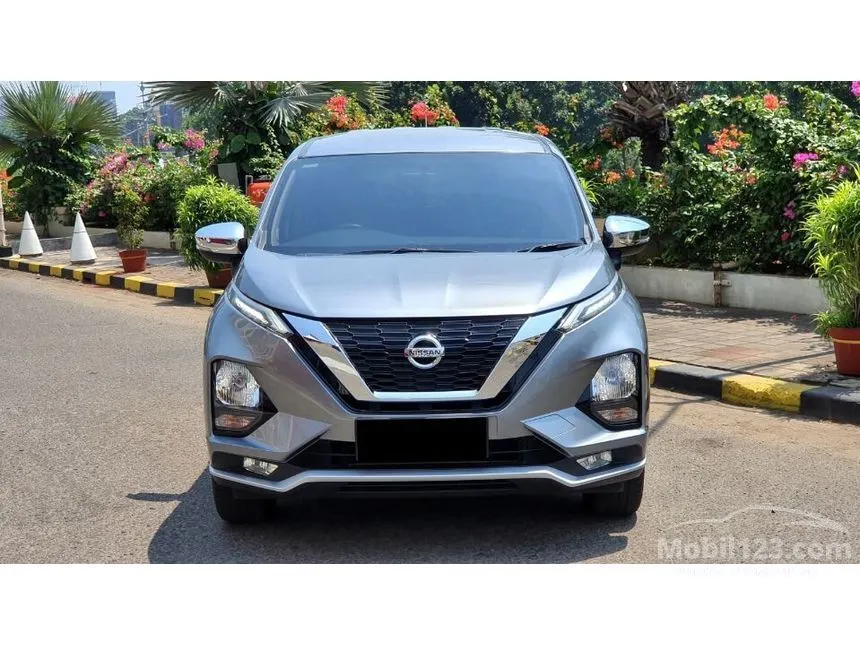 Jual Mobil Nissan Livina 2019 VL 1.5 di DKI Jakarta Automatic Wagon Silver Rp 205.000.000
