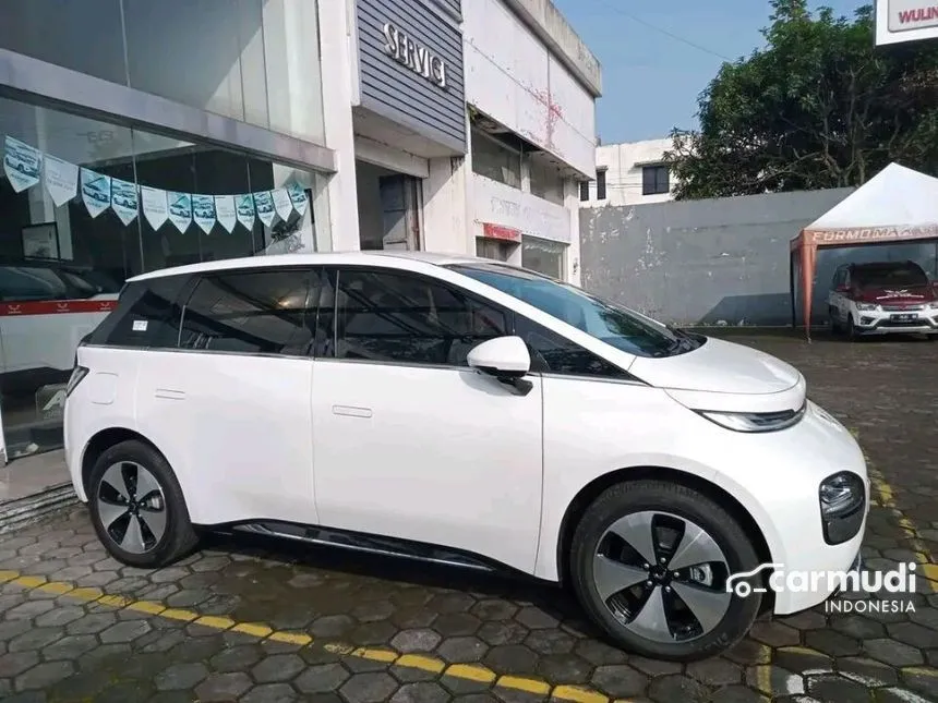 2024 Wuling Cloud EV EV Hatchback