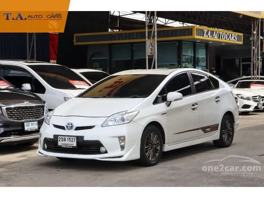 2013 Toyota PRIUS Hybrid TRD Sportivo Hatchback