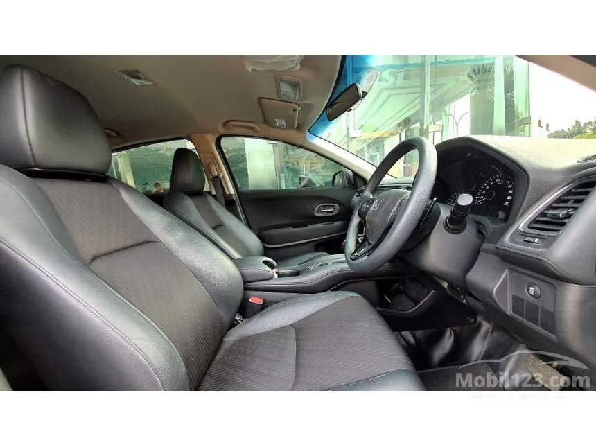 2020 Honda HR-V E SUV