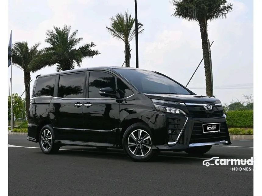 2018 Toyota Voxy MPV