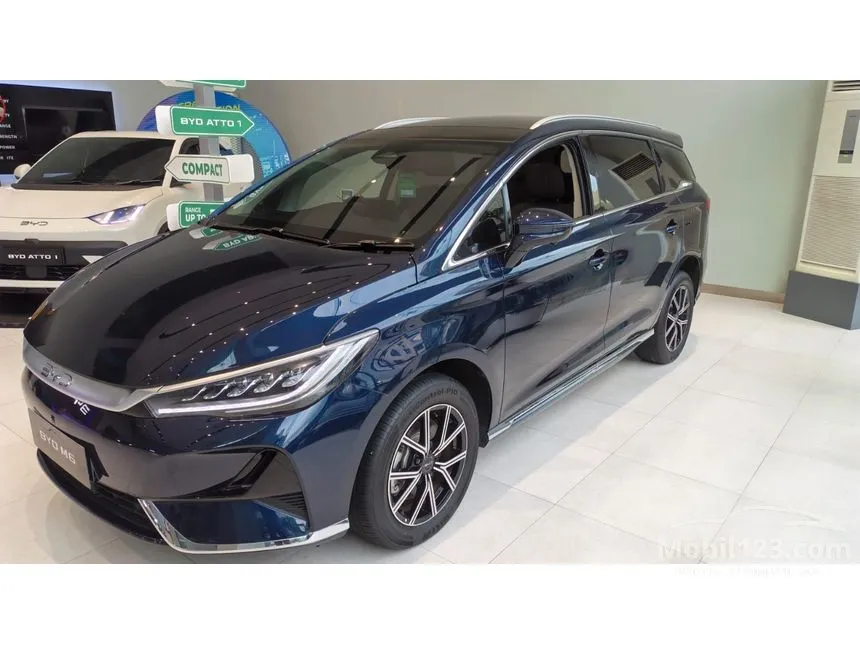 2025 BYD M6 Superior Captain 6-seater MPV