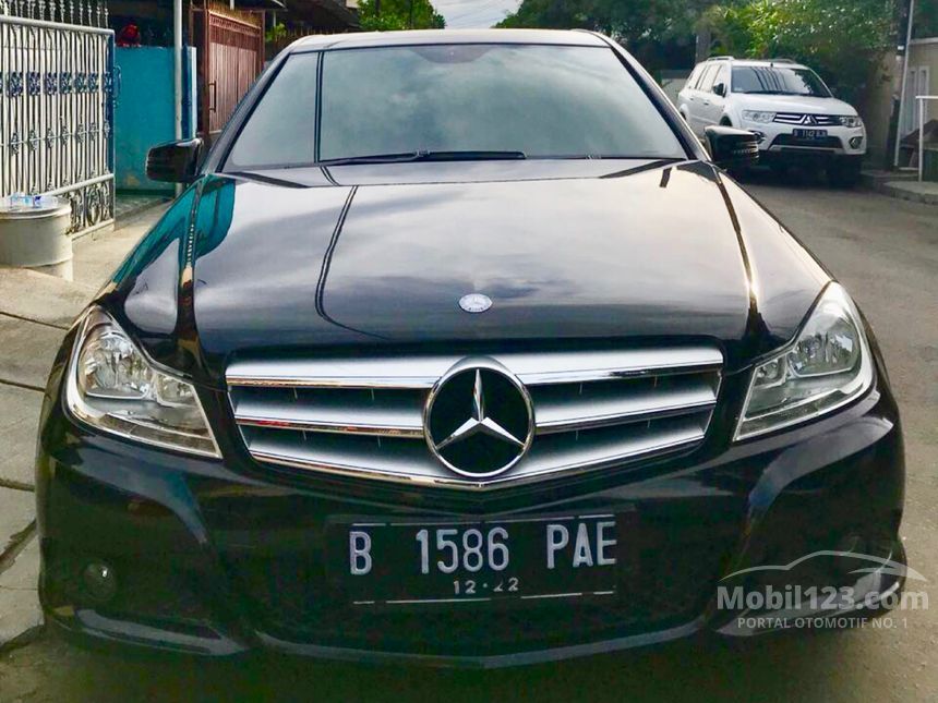 Jual Mobil Mercedes - Benz C200 2012 CGI 1.8 di DKI Jakarta Automatic 