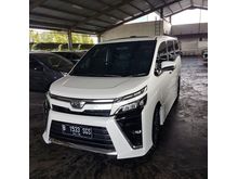 READY STOCK 2018 Toyota Voxy 2.0 R80 Wagon
