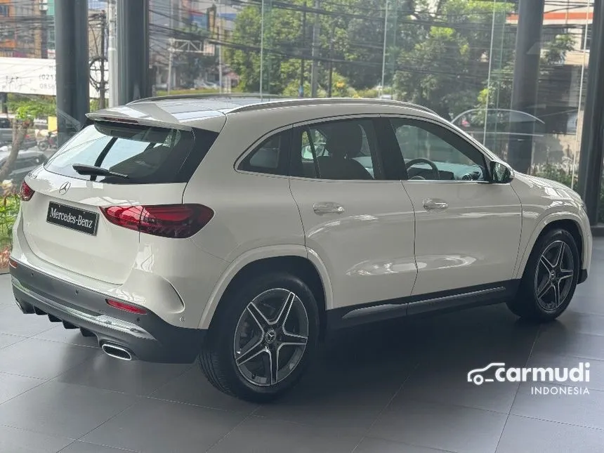 2024 Mercedes-Benz GLA200 AMG Line SUV