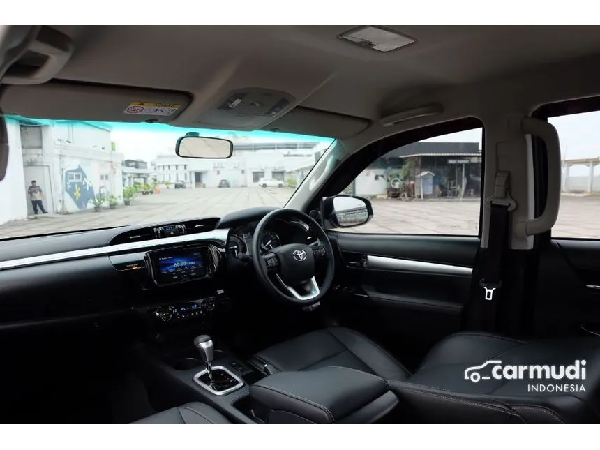 2025 Toyota Hilux V Pickup