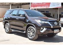 2015 Toyota Fortuner 2.8 (ปี 15-18) V 4WD SUV