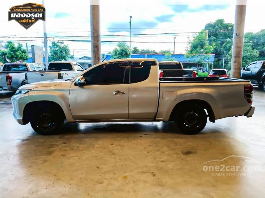 2021 Mitsubishi TRITON GLX Mega Cab Pickup