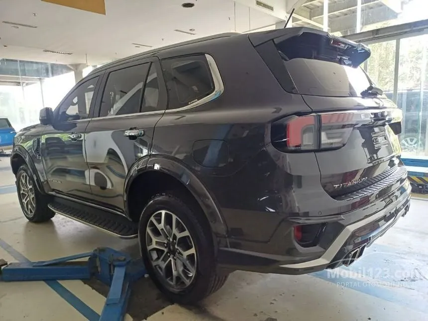 2025 Ford Everest Titanium SUV