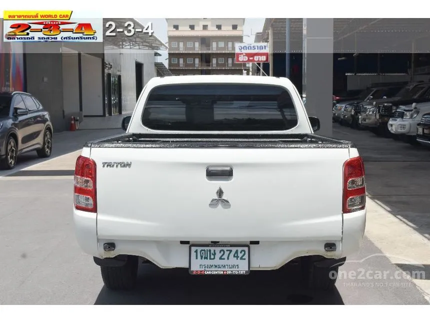 2016 Mitsubishi TRITON GL Mega Cab Pickup