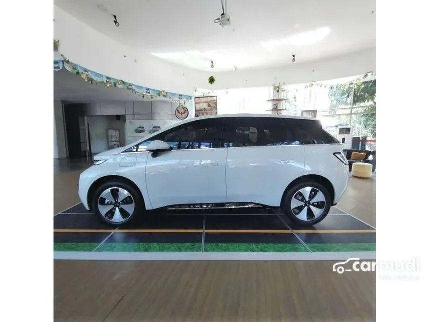 2024 Wuling Binguo EV Premium Range Hatchback