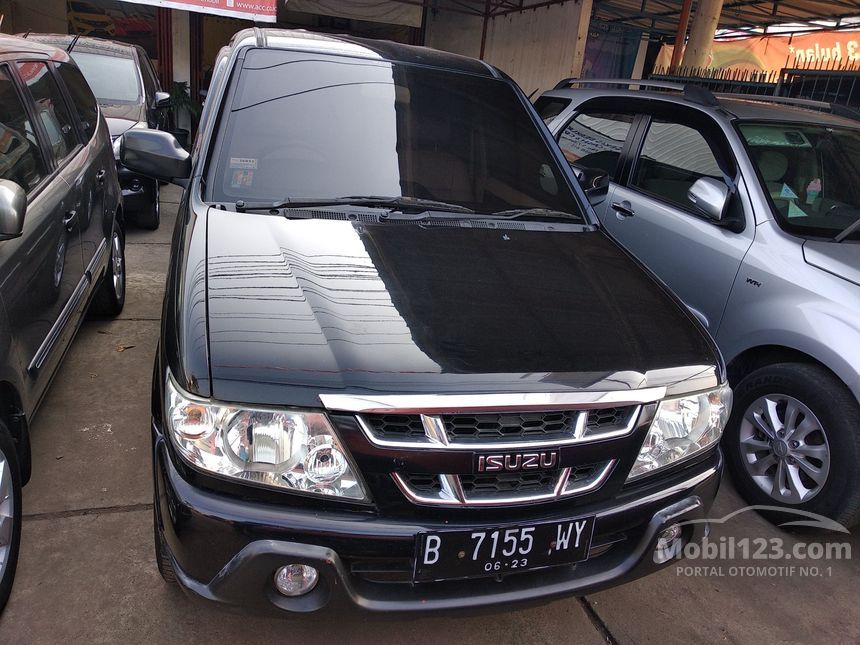 Jual Mobil  Isuzu Panther  2008 LV  2 5 di Jawa Barat Manual 