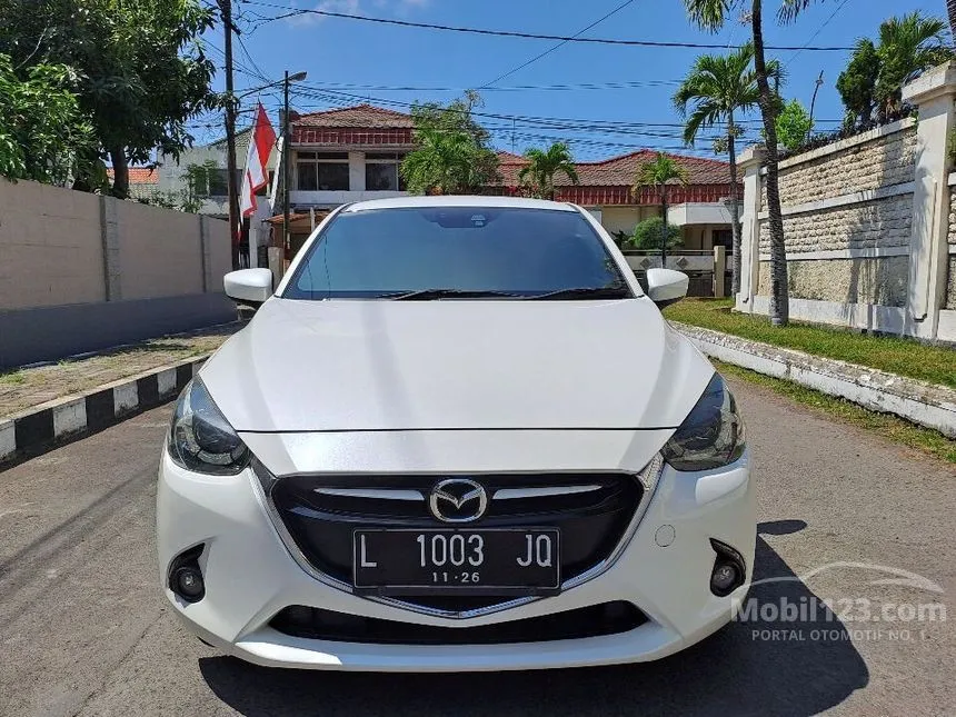 Jual Mobil Mazda 2 2015 GT 1.5 di Jawa Timur Automatic Hatchback Putih Rp 190.000.000