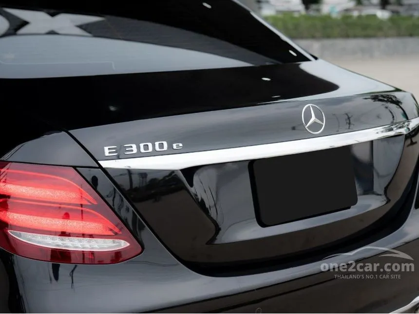 2020 Mercedes-Benz E300 e Avantgarde Sedan