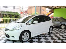 2009 Honda Jazz 1.5 (ปี 08-14) SV i-VTEC Hatchback AT