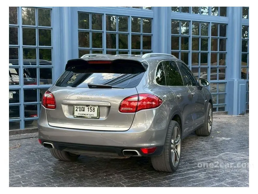 2012 Porsche CAYENNE S Hybrid SUV